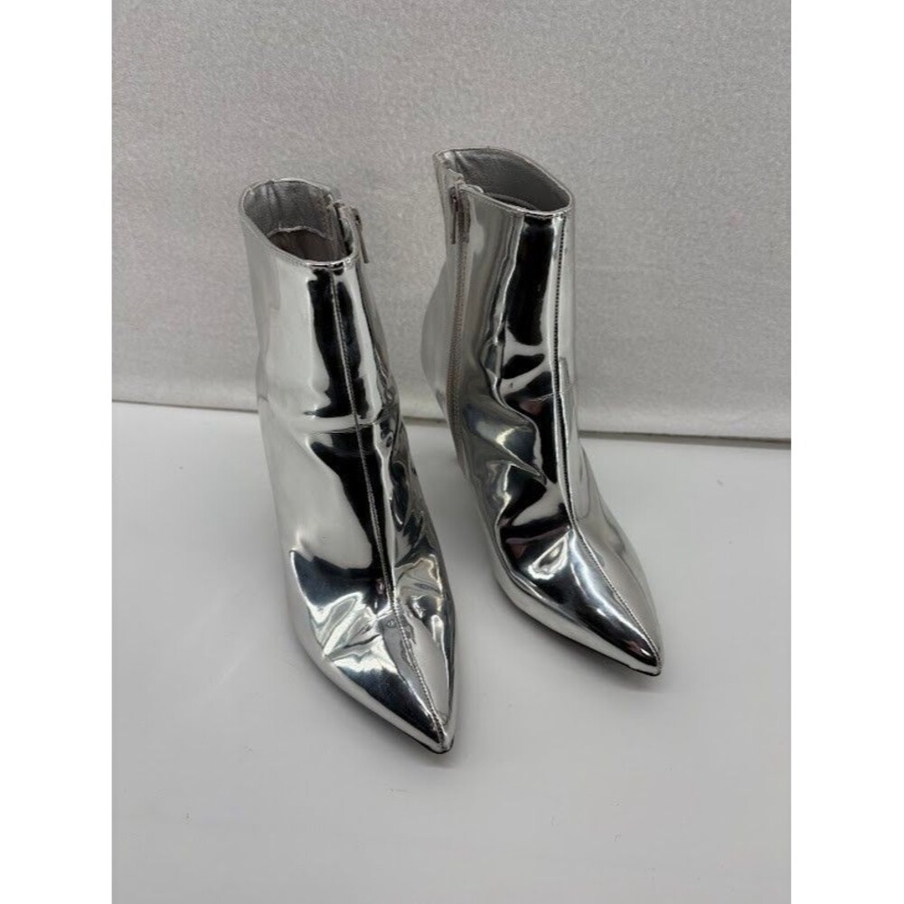 A New Day‎ Sandra Ankle Booties Silver, Size 8 Zip Up Reflective Costume
